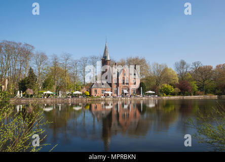 Belgien, Flandern, Brügge, die Feder in der Minnewaterpark, Kasteel Minnewater Stockfoto