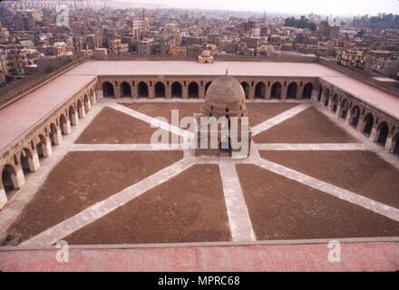 Der Ibn Tulun Moschee, gebaut AD 876-879, Kairo, c 20. Artist: CM Dixon. Stockfoto