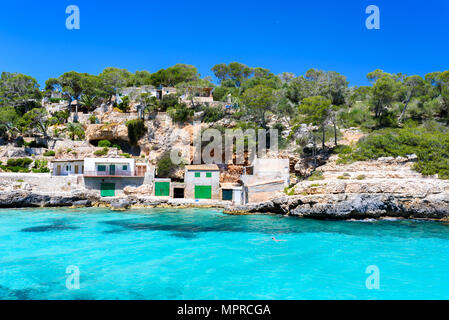 Cala Llombards - wunderschöner Strand in der Bucht von Mallorca, Spanien Stockfoto