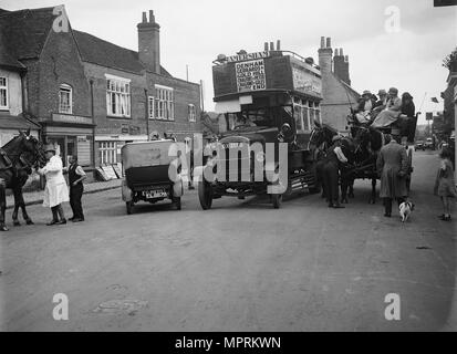 Thorneycroft Double Decker Bus, Buckinghamshire, c 1920s Künstler: Bill Brunell. Stockfoto