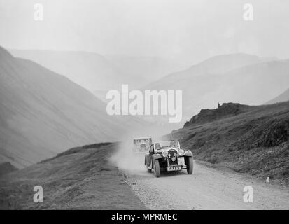 Morgan 4/4 2-Sitzer von Miss DL Bean in der RAC Rallye 1938 konkurrieren. Artist: Bill Brunell. Stockfoto