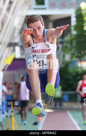 In Loughborough, England, 20, Mai, 2018. Alessandro Schenini konkurrieren im Weitsprung der Männer während der LIA Loughborough Internationalen Leichtathletik ann Stockfoto