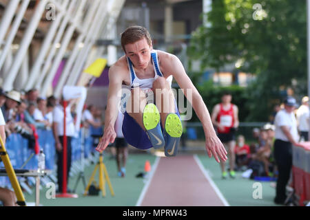 In Loughborough, England, 20, Mai, 2018. Alessandro Schenini konkurrieren im Weitsprung der Männer während der LIA Loughborough Internationalen Leichtathletik ann Stockfoto