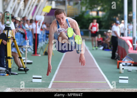 In Loughborough, England, 20, Mai, 2018. Alessandro Schenini konkurrieren im Weitsprung der Männer während der LIA Loughborough Internationalen Leichtathletik ann Stockfoto