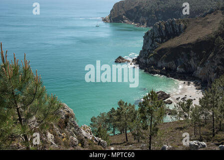 Plage de l'Ile Vierge Strand, Pointe de Saint-Hernot, Halbinsel Crozon, Finistère, Bretagne, Frankreich. Stockfoto