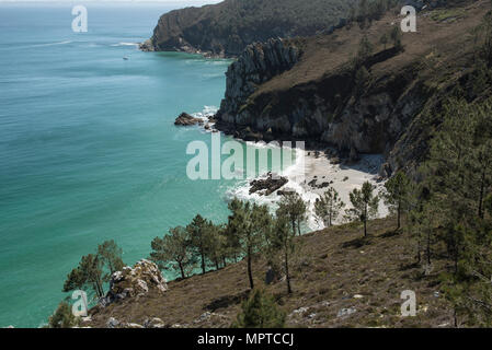 Plage de l'Ile Vierge Strand, Pointe de Saint-Hernot, Halbinsel Crozon, Finistère, Bretagne, Frankreich. Stockfoto