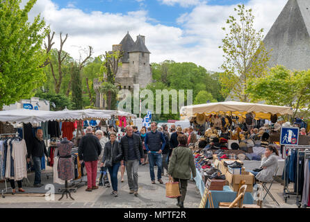 Samstag Markt in der Altstadt, Vannes, Bretagne, Frankreich Stockfoto