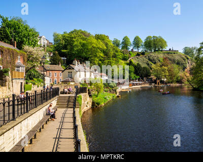 Der Fluss Nidd von nidd Blick Wasserseite im Frühjahr auf Knaresborough North Yorkshire England Stockfoto