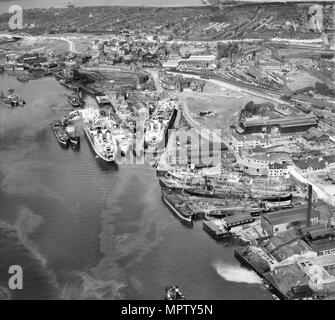 Mitte Docks & Engineering Co Ltd Schiff Reparaturwerft, Naher Docks, South Shields, Tyneside, 1947. Artist: Aerofilms. Stockfoto