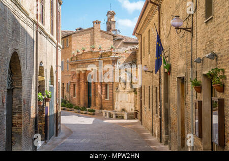 Malerische Aussicht in Urbino, Stadt und Weltkulturerbe in der Region Marken in Italien. Stockfoto