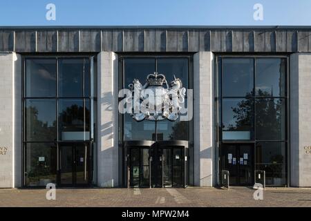 Haupteingang, Krone und Amtsgericht, viel Park Street, Coventry, West Midlands, 2014. Artist: Steven Baker. Stockfoto