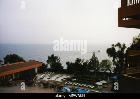 Die United States Agency for International Development ist eine Bundesbehörde, die für die Auslandshilfeprogramme der USA zuständig ist. Dieses Archivbild aus dem Jahr 1999 dokumentiert eine Ansicht mit Blick auf ein Resort in Indonesien im Rahmen der USAID-Felddaten. Stockfoto