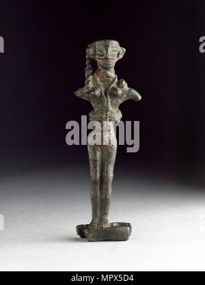 Kupfer Astarte-figurine auf einem ingot, Späte Bronzezeit, c 1200-1100 v. Chr.. Artist: Unbekannt. Stockfoto