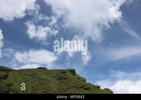 Berge und Wolken Stockfoto