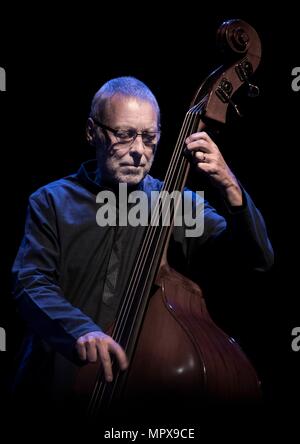 Dave Holland, 2017. Artist: Alan John ainsworth. Stockfoto