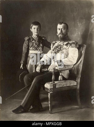 Zar Nikolaus II. und Tsarevich Alexei, C. 1910. Stockfoto