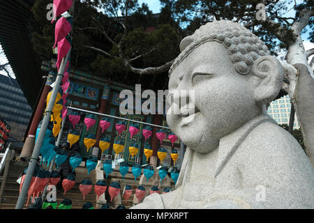 Sculpted Abbildung im Innenhof der Bongeunsa buddhistischen Tempel in Samseong-dong, Gangnam-gu, Seoul, Südkorea Stockfoto