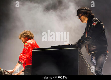 Elektronische Musik duo Gerechtigkeit führt ein Live Konzert Stockfoto