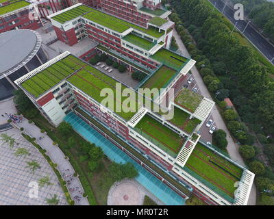 Zhengzh, Zhengzh, China. 24. Mai, 2018. Zhengzhou, China, 24. Mai 2018: Die grünen Dach kann in Zhengzhou gesehen werden, die Zentrale China Provinz Henan. Credit: SIPA Asien/ZUMA Draht/Alamy leben Nachrichten Stockfoto