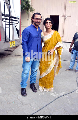 Mumbai, Indien. 24. Mai, 2018. Indische Film Schauspieler Aamir Khan mit Frau Kiran Rao riss an Mehboob Studio, Bandra in Mumbai. Azhar Khan/Alamy leben Nachrichten Stockfoto