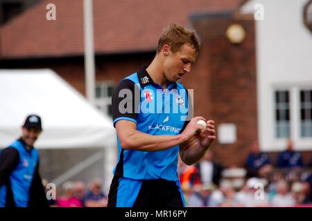 Gosforth, England, 25. Mai 2018. Charlie Morris von Worcestershire beginnt seinen Lauf bis zu Schüssel gegen Durham in der Royal London einen Tag Gleiches an roseworth Terrasse. Credit: Colin Edwards/Alamy Leben Nachrichten. Stockfoto