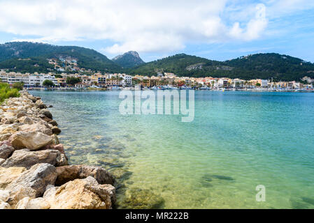 Port d'Andratx, Mallorca - altes Dorf in der Bucht mit schönen Küste Stockfoto