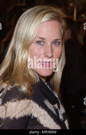 Particia Arquette bei der Ankunft im "DER HERR DER RINGE: DIE RÜCKKEHR DES KÖNIGS PREMIERE' im Westwood Village Theater in Los Angeles. Dezember 3, 2003. ArquettePatricia 094 Red Carpet Event, Vertikal, USA, Filmindustrie, Prominente, Fotografie, Bestof, Kunst, Kultur und Unterhaltung, Topix Prominente Fashion/Vertikal, Besten, Event in Hollywood Leben - Kalifornien, Roter Teppich und backstage, USA, Film, Stars, Film Stars, TV Stars, Musik, Promis, Fotografie, Bestof, Kunst, Kultur und Unterhaltung, Topix, headshot, vertikal, eine Person, von der das Jahr, Stockfoto