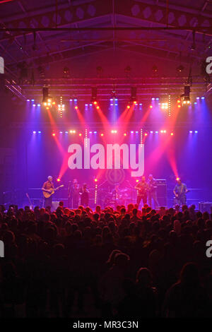 Shooglenifty sind eine Schottische, Edinburgh-basierten 6-stück Celtic fusion Band, die international Touren. Stockfoto