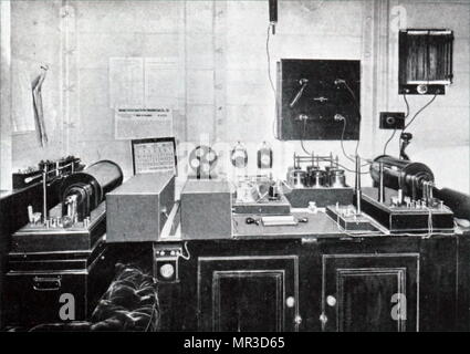 Foto von Guglielmo Marconi's Kabine an Bord der SS Minneapolis mit seiner Ausrüstung gefüllt. Guglielmo Marconi (1874-1937) ein italienischer Erfinder und Elektroingenieur. Vom 20. Jahrhundert Stockfoto