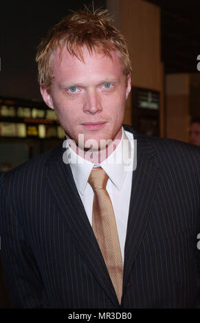 Paul Bettany anreisen, bei der Premiere von Panic Room im Loews Jahrhundert Theater in Los Angeles. März 18, 2002. BettanyPaul 11 Red Carpet Event, Vertikal, USA, Filmindustrie, Prominente, Fotografie, Bestof, Kunst, Kultur und Unterhaltung, Topix Prominente Fashion/Vertikal, Besten, Event in Hollywood Leben - Kalifornien, Roter Teppich und backstage, USA, Film, Stars, Film Stars, TV Stars, Musik, Promis, Fotografie, Bestof, Kunst, Kultur und Unterhaltung, Topix, headshot, vertikal, eine Person aus dem Jahr 2002, Anfrage tsuni@Gamma-USA.com Stockfoto