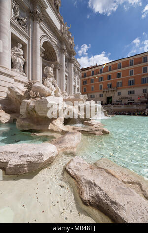 Rom Trevi Brunnen, Touristen, die die Hauptstadt erkunden, Rpme Italien Stockfoto