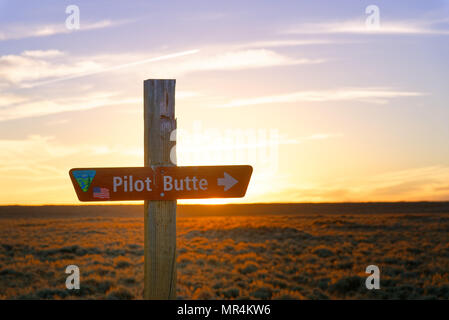 Anmelden, um Pilot Butte entlang der Wild Horse Scenic Loop in der Nähe von Rock Springs, Wyoming Stockfoto