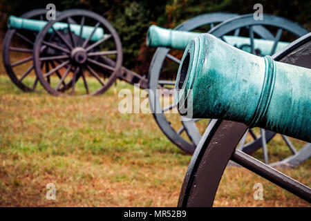 Die lange leise Kanonen eines Amerikanischen Bürgerkrieg Schlachtfeld in Virginia. Stockfoto