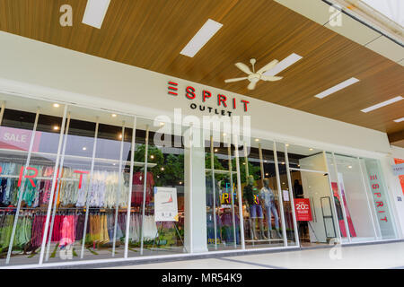 Penang, Malaysia - Nov 11, 2017: Esprit Shop. Esprit Holdings Limited ist ein Unternehmen in staatlichem Besitz Hersteller von Bekleidung, Schuhen, Accessoires, Schmuck Stockfoto