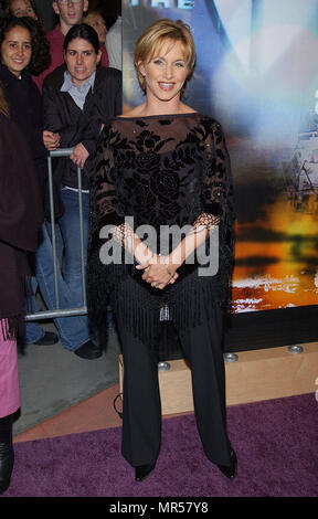 Gabrielle Carteris (Surreal Leben) Ankunft in "Die WB 2003 Winter TCA Tour Party' in Hollywood und Highland in Los Angeles, Ca. Samstag, Januar 11, 2003 Surrea CarterisGabrielle 176 Red Carpet Event, Vertikal, USA, Filmindustrie, Prominente, Fotografie, Bestof, Kunst, Kultur und Unterhaltung, Topix Prominente Fashion/Vertikal, Besten, Event in Hollywood Leben - Kalifornien, Roter Teppich und backstage, USA, Film, Stars, Film Stars, TV Stars, Musik, Promis, Fotografie, Bestof, Kunst, Kultur und Unterhaltung, Topix, vertikal, eine Person aus dem Jahr 20. Stockfoto