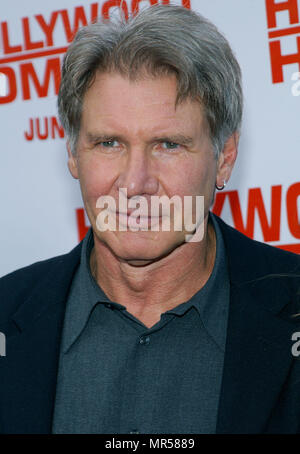 Harrison Ford anreisen, bei der Premiere von "Hollywood Homicide" an der Westwood Village Theater in Los Angeles. 10. Juni 2003. FordHarrison 071 Red Carpet Event, Vertikal, USA, Filmindustrie, Prominente, Fotografie, Bestof, Kunst, Kultur und Unterhaltung, Topix Prominente Fashion/Vertikal, Besten, Event in Hollywood Leben - Kalifornien, Roter Teppich und backstage, USA, Film, Stars, Film Stars, TV Stars, Musik, Promis, Fotografie, Bestof, Kunst, Kultur und Unterhaltung, Topix, headshot, vertikal, eine Person aus dem Jahr 2003, Anfrage tsuni @ Gamma-USA. c Stockfoto