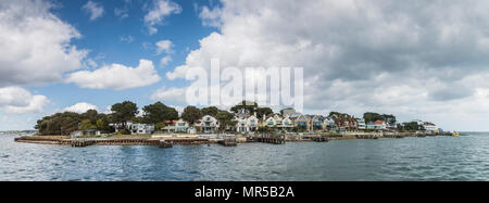 Millionaires Row Hotel Oase der Sandbänke am Eingang zum Hafen von Poole in Dorset Stockfoto