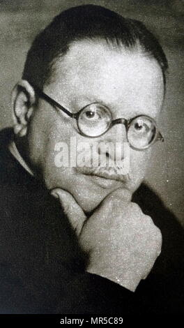 Foto von Matthias Erzberger (1875-1921), deutscher Politiker, Minister der Finanzen von 1919 bis 1920. Prominente in der Katholischen Zentrumspartei, sprach er sich gegen den Ersten Weltkrieg von 1917 und als Bevollmächtigter der Reichsregierung der Waffenstillstand zwischen Deutschland und den Alliierten. Er wurde ermordet, für diese Tat von den rechtsgerichteten Terrorgruppe Organisation Consul. Stockfoto