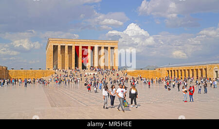 Ankara/Türkei - 19. Mai 2018: Menschen 19. Mai Gedenken an Atatürk, Jugend und Sport Tag an das Mausoleum Anitkabir, Mustafa Kemal Ataturks Mausoleum feiern Stockfoto