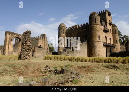 Äthiopien, Gondar, Fasil Ghebbi, UNESCO World Heritage Site, fort und Palast von König Fasiledas vom 16.-17. Jahrhunderts / AETHIOPIEN, Gonder, Fasil Ghebbi ist eine Festungsstadt und gehoert zum UNESCO-Weltkulturerbe, Fasiledas Festung und Palast, im 16. und 17. Jahrhundert Krieg sterben Stadt Residenz des aethiopischen Kaiser Fasilidas Stockfoto