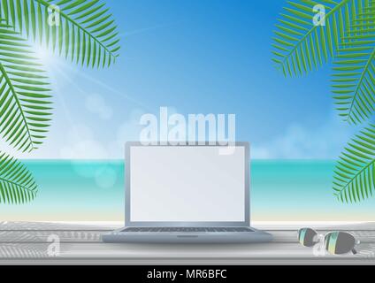 Laptop Computer Vorderansicht mit Sonnenbrille auf hölzernen Schreibtisch an einem sonnigen Tag unter Palmen Schatten am Strand, Meer, Wolken und klaren blauen Himmel bac Stock Vektor