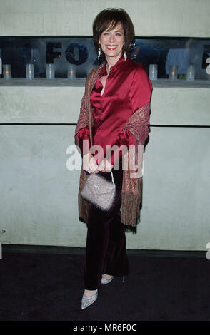 Jane Kaczmarek im Fox in der Saison Party für den TCA-Ankunft auf dem Dolce Restaurant in Los Angeles. 16. Januar 2004. KaczmarekJane 045 Red Carpet Event, Vertikal, USA, Filmindustrie, Prominente, Fotografie, Bestof, Kunst, Kultur und Unterhaltung, Topix Prominente Fashion/Vertikal, Besten, Event in Hollywood Leben - Kalifornien, Roter Teppich und backstage, USA, Film, Stars, Film Stars, TV Stars, Musik, Promis, Fotografie, Bestof, Kunst, Kultur und Unterhaltung, Topix, vertikal, eine Person aus dem Jahr 2003, Anfrage tsuni@Gamma-USA.com Mode - Fu Stockfoto