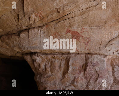 Felsmalereien und Petroglyphen in Tassili nAjjer Nationalpark in Algerien Stockfoto