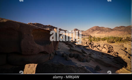 Boulder Landschaft in der Nähe von Djanet im Tassili, Algerien Stockfoto