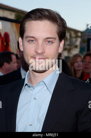 Tobey Maguire kommen für die Premiere von 'Spider-Man' an den Mann Dorf in Westwood, Los Angeles. April 29, 2002. MaguireTobey 12 Red Carpet Event, Vertikal, USA, Filmindustrie, Prominente, Fotografie, Bestof, Kunst, Kultur und Unterhaltung, Topix Prominente Fashion/Vertikal, Besten, Event in Hollywood Leben - Kalifornien, Roter Teppich und backstage, USA, Film, Stars, Film Stars, TV Stars, Musik, Promis, Fotografie, Bestof, Kunst, Kultur und Unterhaltung, Topix, headshot, vertikal, eine Person aus dem Jahr 2002, Anfrage tsuni@Gamma-USA.com Stockfoto