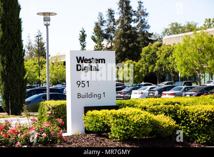 Milpitas, Kalifornien, USA - 21. Mai 2018: Bau einer Western Digital Corporation büro. WDC, eine Amerikanische computer data storage Firma und der größte Kom Stockfoto
