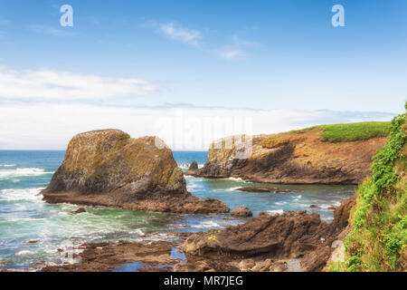 Von oben Blick auf die Natur der Cobble Strand bei Yaquina Head State Park in Newport, Oregon Stockfoto