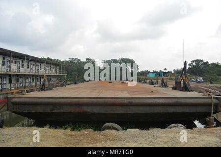 Eine leere rostigen Schiff. Stockfoto