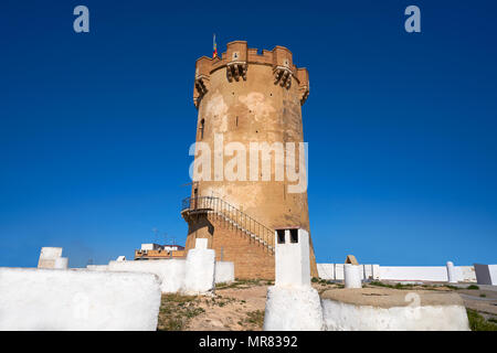 Paterna Turm in Valencia und Schornsteine der unterirdischen Höhle Häuser Stockfoto