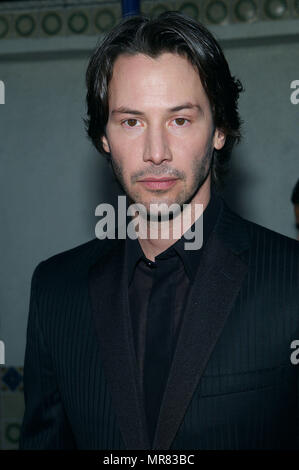 Keanu Reeves am 'Premiere von Matrix Reloaded' bei der Ankunft im Westwood Village Theater in Los Angeles. Am 7. Mai 2003. ReevesKeanu 44 Red Carpet Event, Vertikal, USA, Filmindustrie, Prominente, Fotografie, Bestof, Kunst, Kultur und Unterhaltung, Topix Prominente Fashion/Vertikal, Besten, Event in Hollywood Leben - Kalifornien, Roter Teppich und backstage, USA, Film, Stars, Film Stars, TV Stars, Musik, Promis, Fotografie, Bestof, Kunst, Kultur und Unterhaltung, Topix, headshot, vertikal, eine Person aus dem Jahr 2003, Anfrage tsuni@Gamma-USA.com Stockfoto